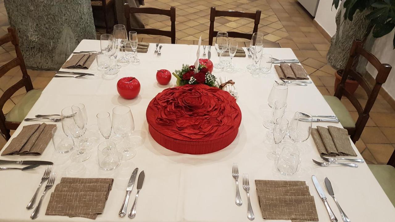Hotel Ristorante La Campagnola กัสซีโน ภายนอก รูปภาพ